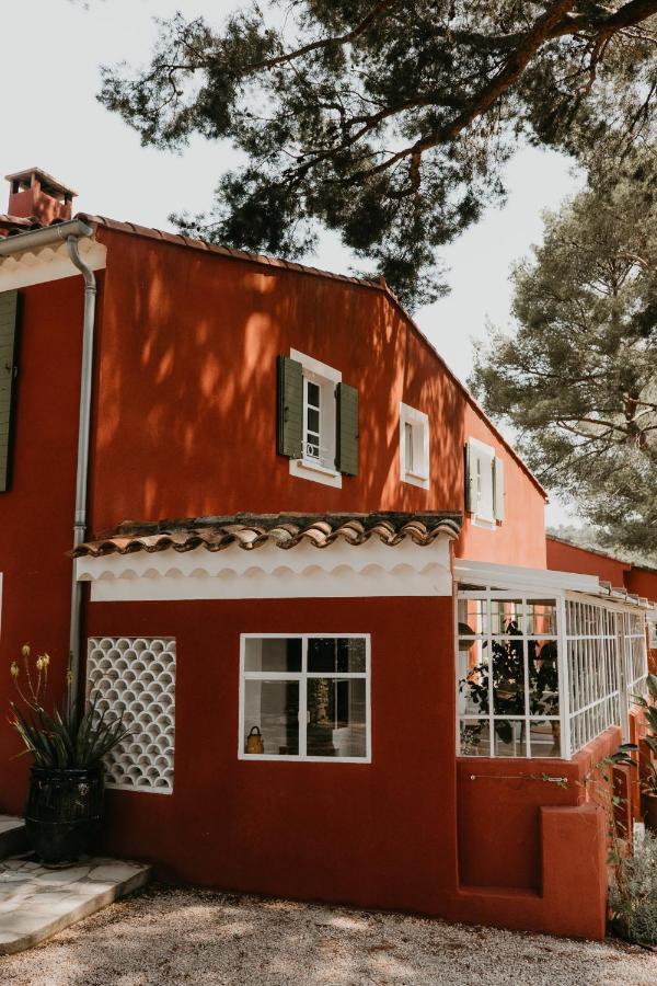 Bed and Breakfast Le Cigalon Le Beausset Exterior foto