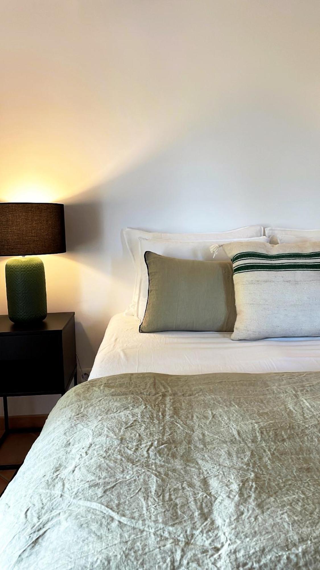 Bed and Breakfast Le Cigalon Le Beausset Habitación foto