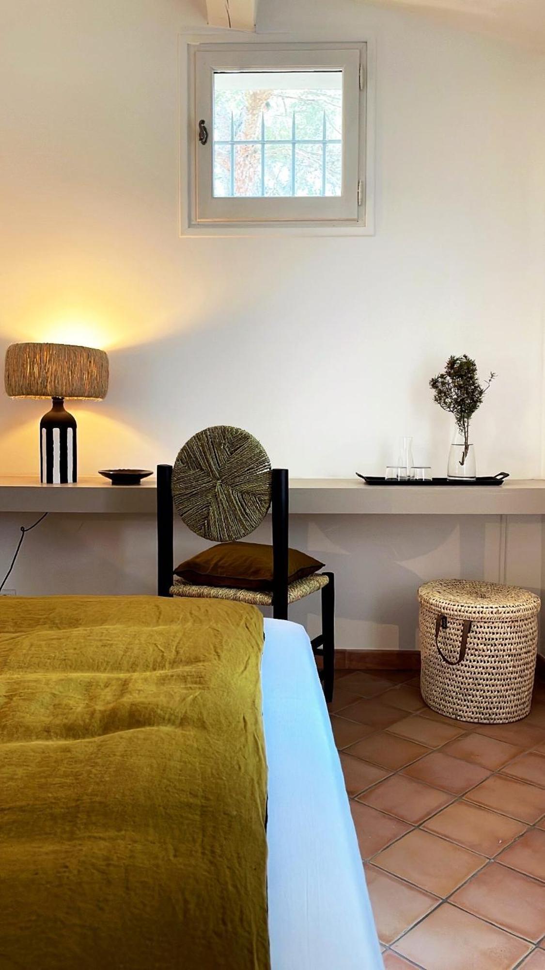 Bed and Breakfast Le Cigalon Le Beausset Habitación foto