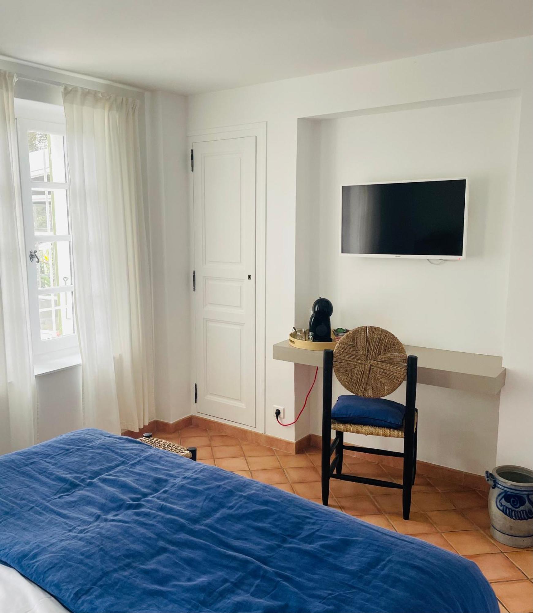 Bed and Breakfast Le Cigalon Le Beausset Habitación foto
